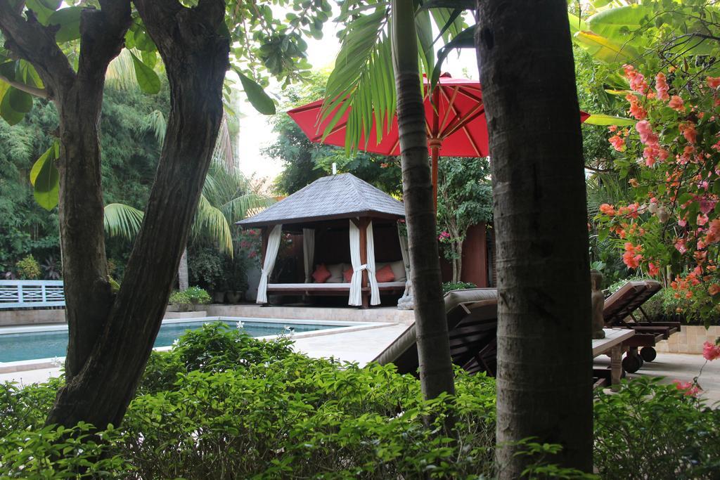 Villa Varuna Legian Dış mekan fotoğraf